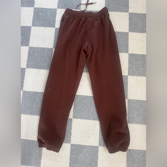 Women’s’ Brown Lululemon Joggers - Picture 5 of 12